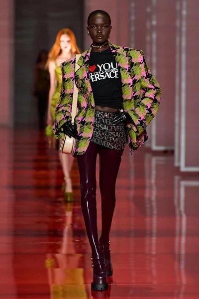 Look 47